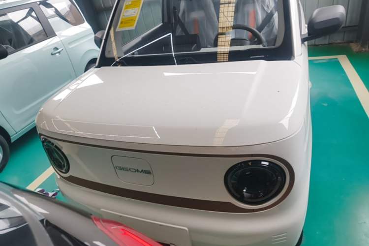Used Geely Galaxy Panda 2024 Panda Mini 200km Longteng PRO Edition Front