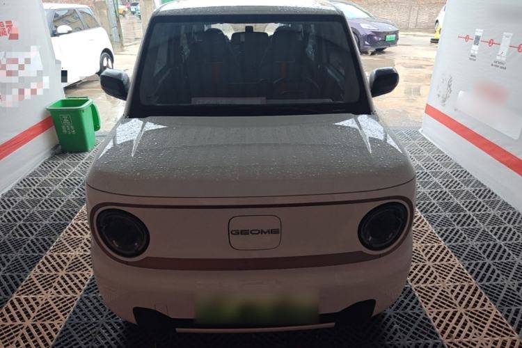Used Geely Galaxy Panda 2024 Panda Mini 200km Endurance Bear Front