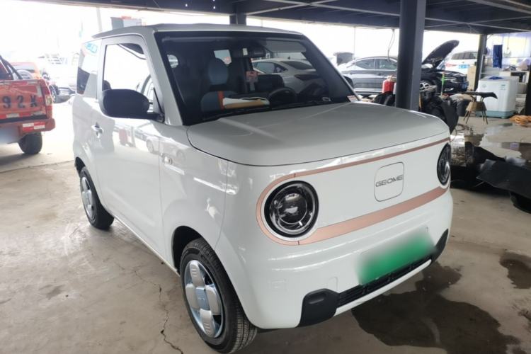 Used Geely Galaxy Panda 2024 Panda Mini 200km Endurance Bear Front Right 45 Deg