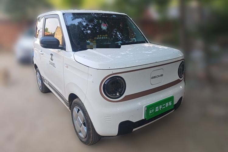Used Geely Galaxy Panda 2024 Panda Mini 200km Endurance Bear Front Right 45 Deg