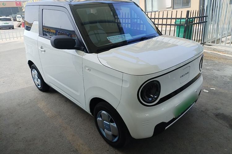 Used Geely Galaxy Panda 2024 Panda Mini 200km Endurance Bear Front Right 45 Deg