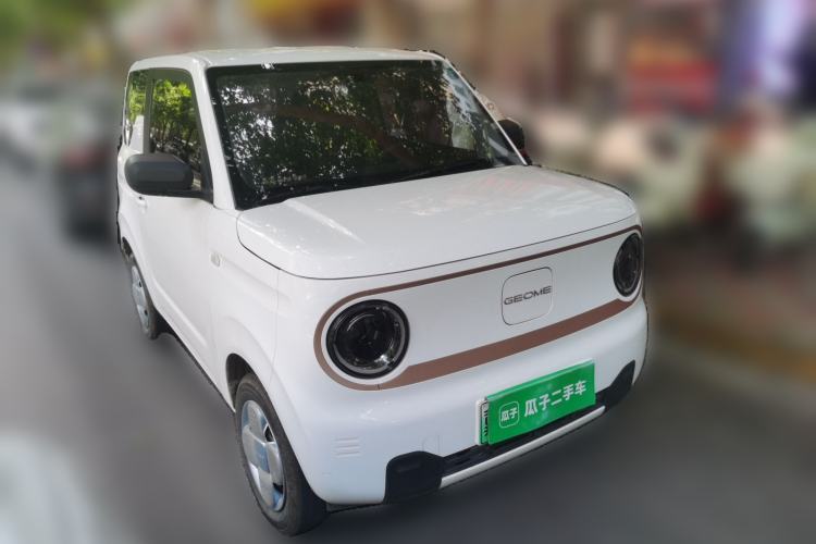Used Geely Galaxy Panda 2024 Panda Mini 200km Endurance Bear Front Right 45 Deg