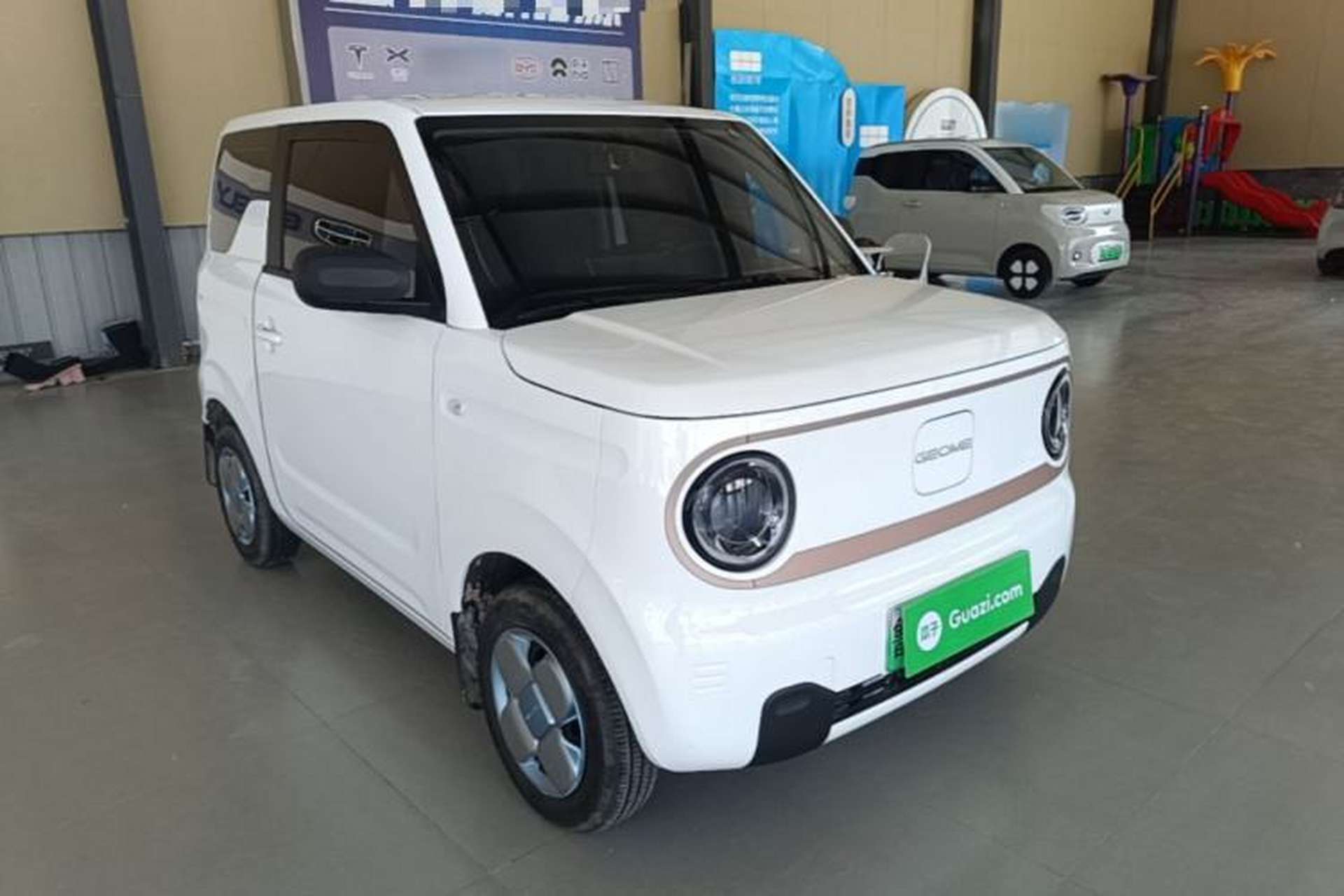 Used Geely Galaxy Panda 2024 Panda Mini 200km Endurance Bear Front Right 45 Deg