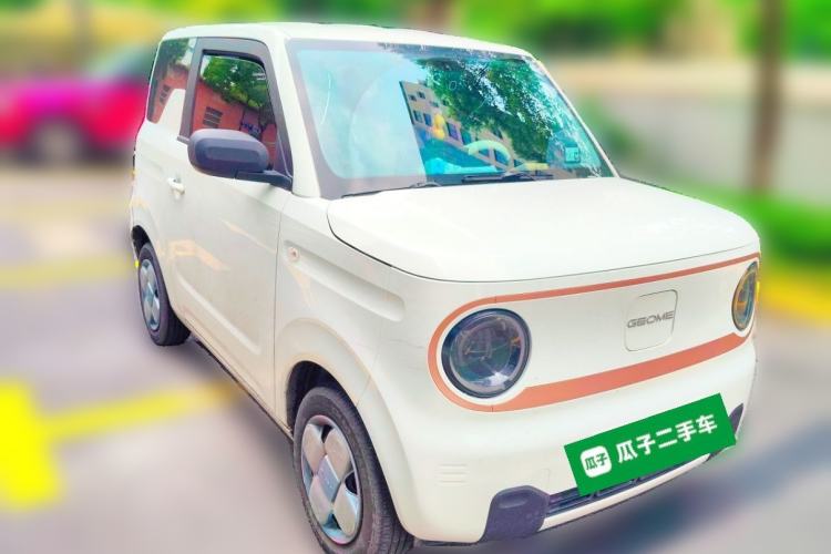 Used Geely Galaxy Panda 2024 Panda Mini 200km Endurance Bear Front Right 45 Deg
