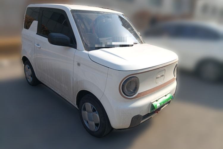 Used Geely Galaxy Panda 2024 Panda Mini 200km Endurance Bear Front Right 45 Deg