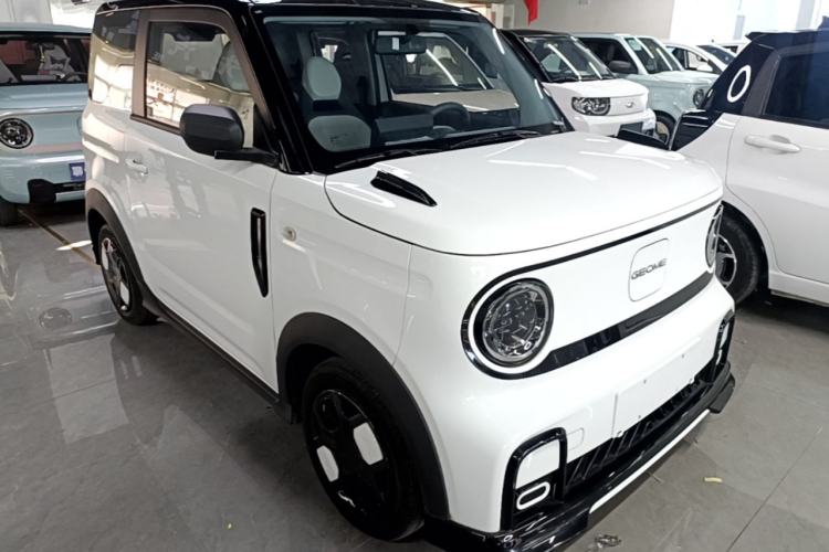 Used Geely Galaxy Panda 2024 200km Panda Kart Front Right 45 Deg