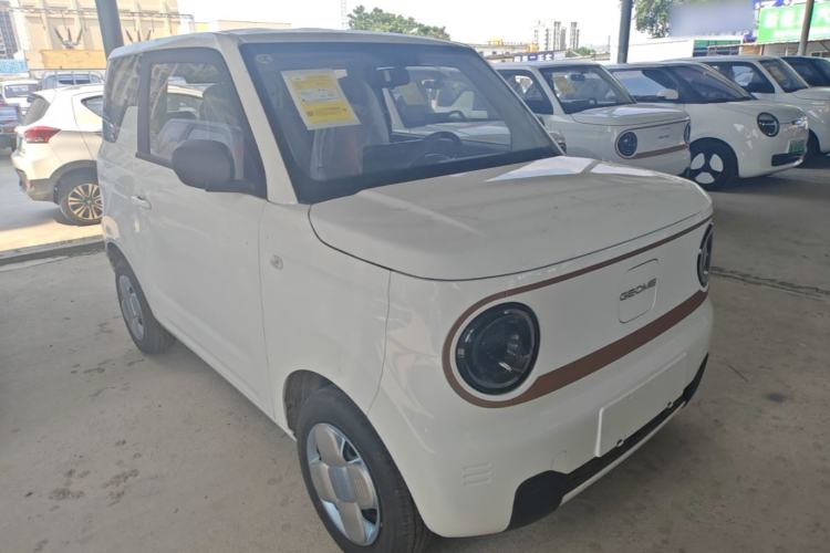 Used Geely Galaxy Panda 2024 Panda Mini 200km Endurance Bear Front Right 45 Deg