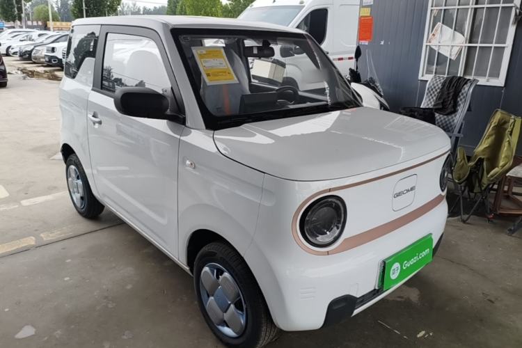 Used Geely Galaxy Panda 2024 Panda Mini 200km Endurance Bear Front Right 45 Deg