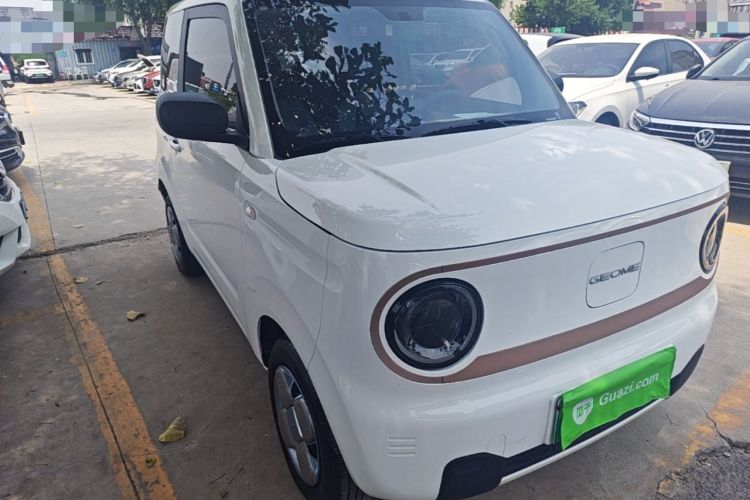 Used Geely Galaxy Panda 2024 Panda Mini 200km Endurance Bear Front Right 45 Deg