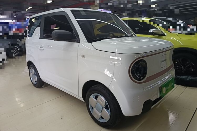 Used Geely Galaxy Panda 2024 Panda Mini 200km Endurance Bear Front Right 45 Deg