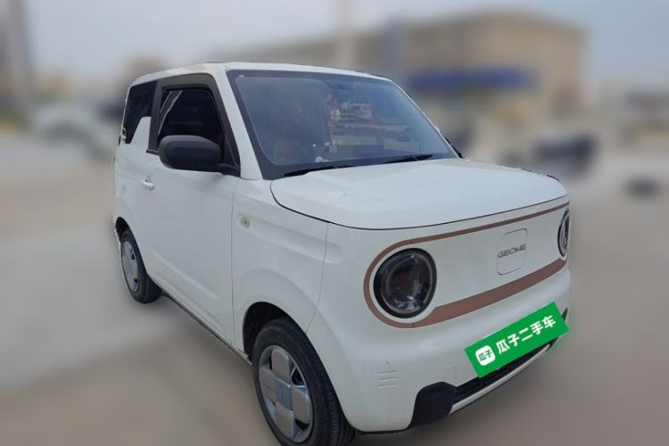 Used Geely Galaxy Panda 2024 Panda Mini 200km Endurance Bear Front Right 45 Deg