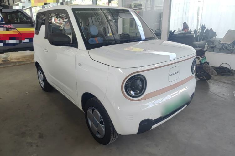 Used Geely Galaxy Panda 2024 Panda Mini 200km Endurance Bear Front Right 45 Deg