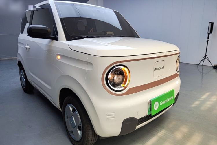 Used Geely Galaxy Panda 2024 Panda Mini 200km Endurance Bear Front Right 45 Deg