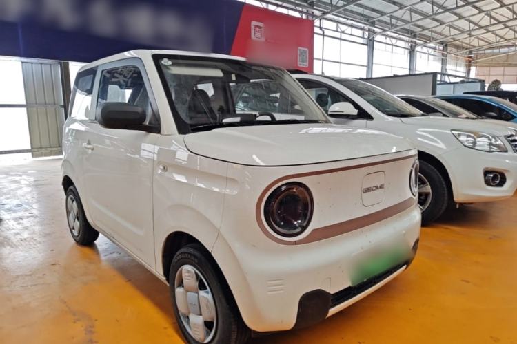 Used Geely Galaxy Panda 2024 Facelifted Panda Mini 200km Dragon Edition Front Right 45 Deg