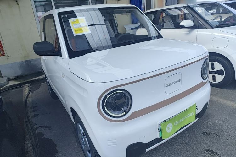 Used Geely Galaxy Panda 2024 Panda Mini 200km Endurance Bear Front Right 45 Deg