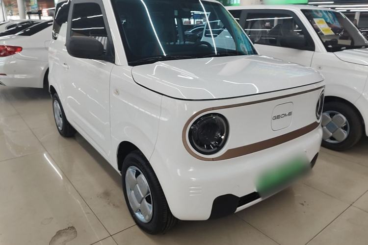Used Geely Galaxy Panda 2024 Panda Mini 200km Endurance Bear Front Right 45 Deg