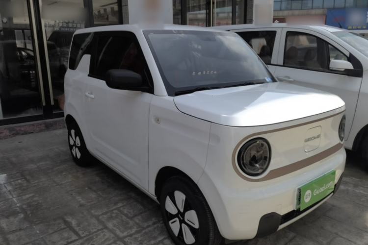 Used Geely Galaxy Panda 2024 Panda Mini 200km Endurance Bear Front Right 45 Deg