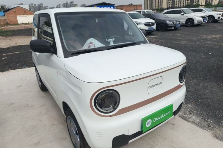 Used Geely Galaxy Panda 2024 Panda Mini 200km Endurance Bear Front Right 45 Deg