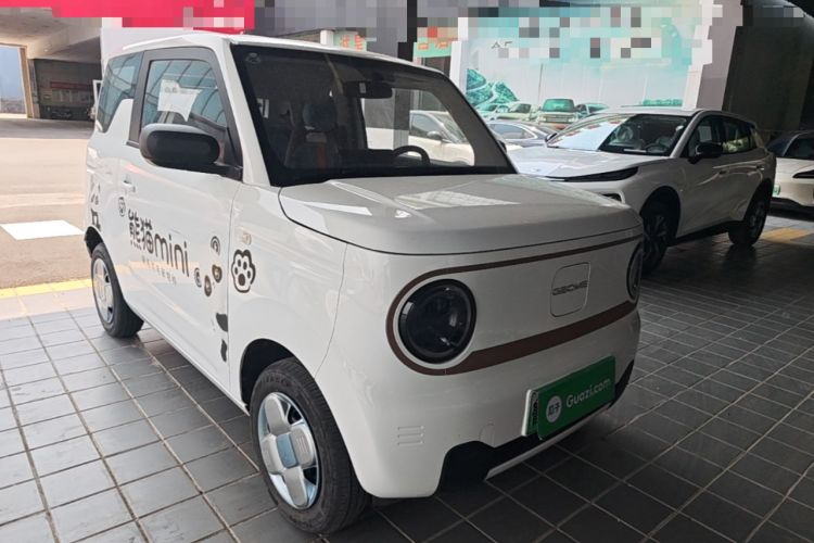 Used Geely Galaxy Panda 2024 Panda Mini 200km Endurance Bear Front Right 45 Deg