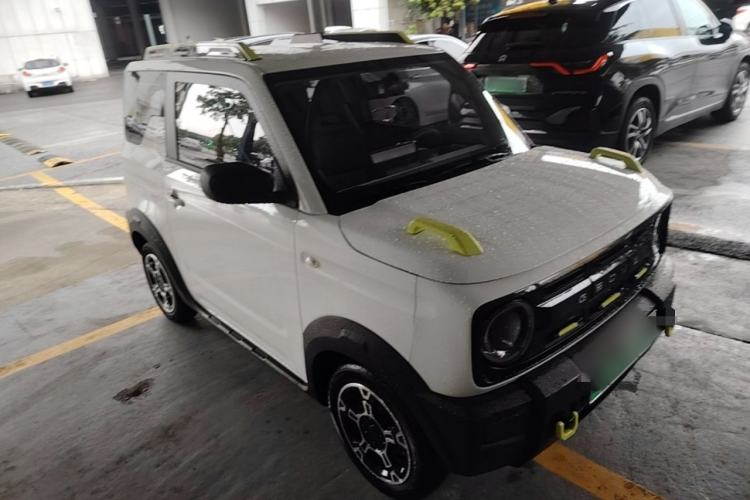 Used Geely Galaxy Panda 2024 Panda Mini 200km Endurance Bear Front Right 45 Deg