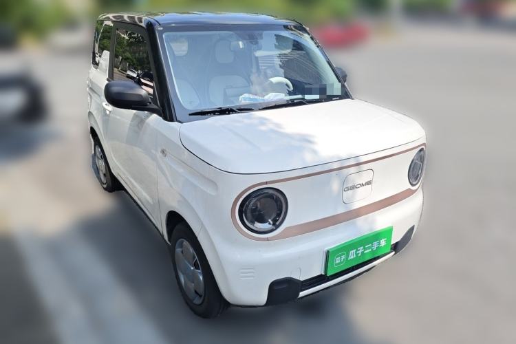 Used Geely Galaxy Panda 2024 Panda Mini 200km Endurance Bear Front Right 45 Deg