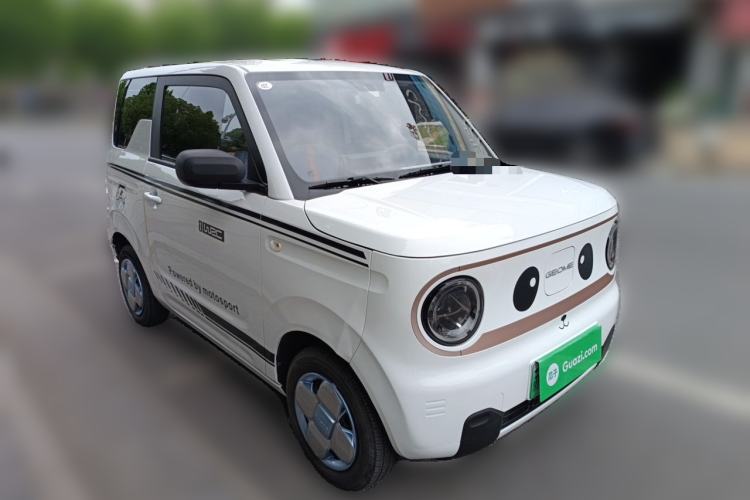 Used Geely Galaxy Panda 2024 Panda Mini 200km Endurance Bear Front Right 45 Deg