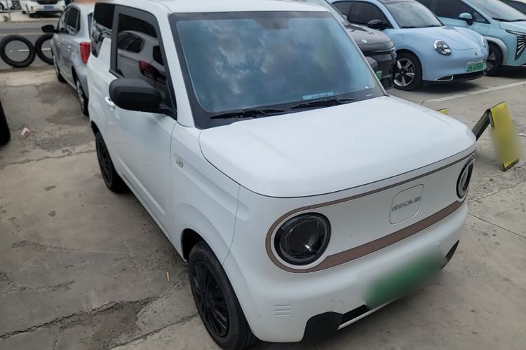 Used Geely Galaxy Panda 2024 Panda Mini 200km Endurance Bear Front Right 45 Deg