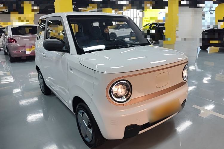 Used Geely Galaxy Panda 2024 Panda Mini 200km Longteng PRO Edition Front Right 45 Deg
