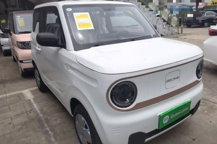 Used Geely Galaxy Panda 2024 Panda Mini 200km Endurance Bear Front Right 45 Deg