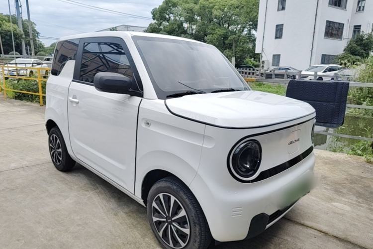 Used Geely Galaxy Panda 2024 200km Panda Kart Front Right 45 Deg