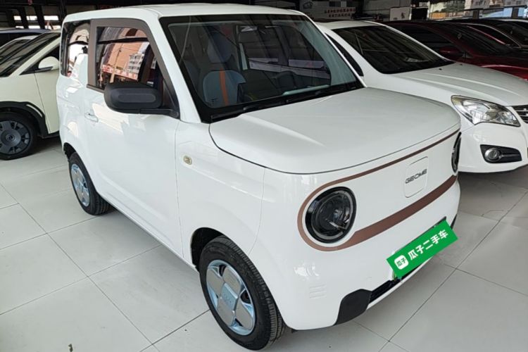 Used Geely Galaxy Panda 2024 Panda Mini 200km Endurance Bear Front Right 45 Deg