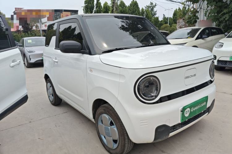 Used Geely Galaxy Panda 2024 Panda Mini 200km Endurance Bear Front Right 45 Deg
