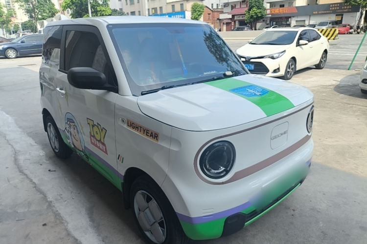 Used Geely Galaxy Panda 2024 Panda Mini 200km Endurance Bear Front Right 45 Deg