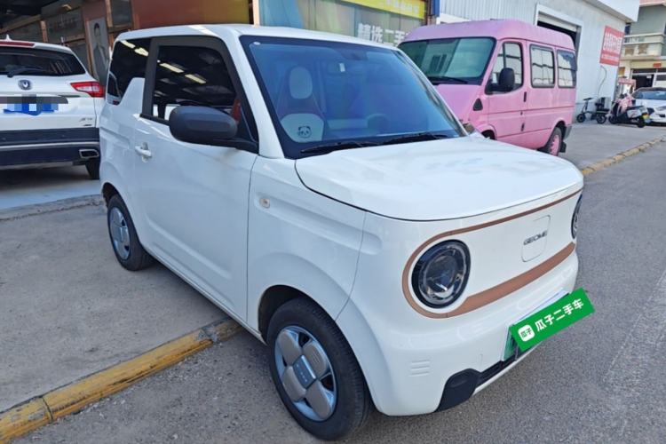 Used Geely Galaxy Panda 2024 Panda Mini 200km Endurance Bear Front Right 45 Deg
