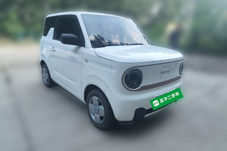 Used Geely Galaxy Panda 2024 Panda Mini 200km Endurance Bear Front Right 45 Deg