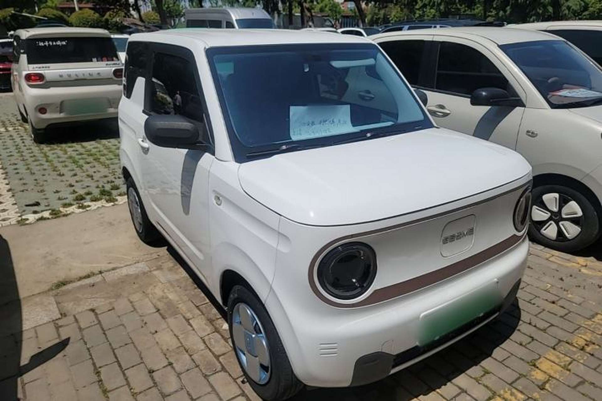Used Geely Galaxy Panda 2024 Panda Mini 200km Endurance Bear Front Right 45 Deg