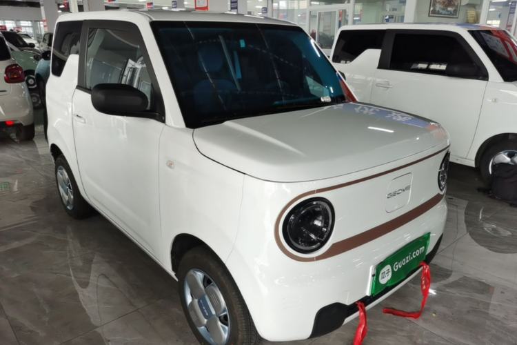 Used Geely Galaxy Panda 2024 Panda Mini 200km Endurance Bear Front Right 45 Deg