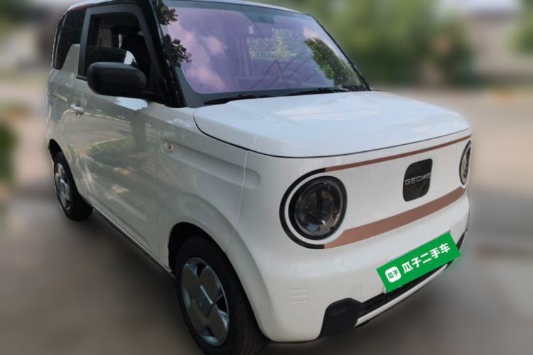 Used Geely Galaxy Panda 2024 Panda Mini 200km Endurance Bear Front Right 45 Deg