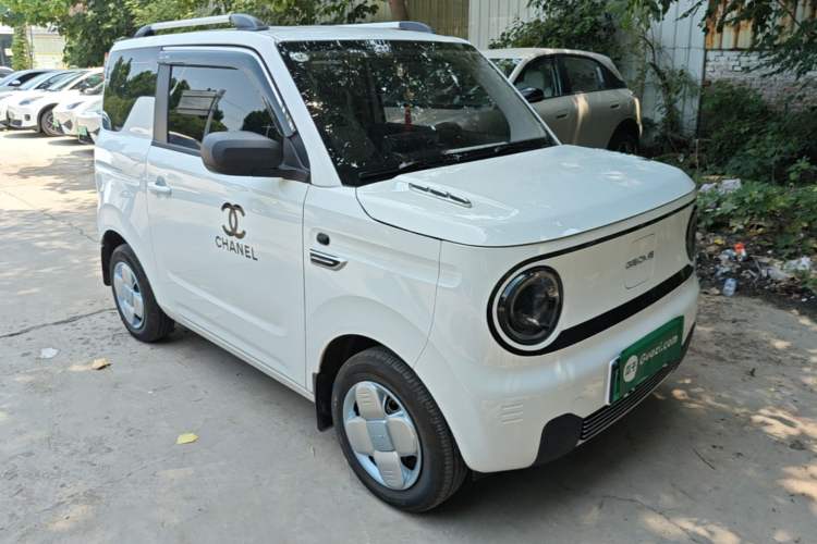 Used Geely Galaxy Panda 2024 Panda Mini 200km Endurance Bear Front Right 45 Deg