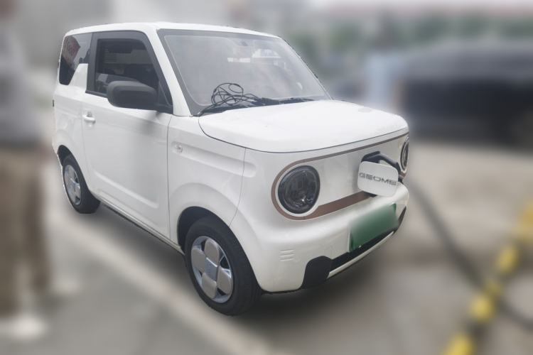 Used Geely Galaxy Panda 2024 Panda Mini 200km Endurance Bear Front Right 45 Deg