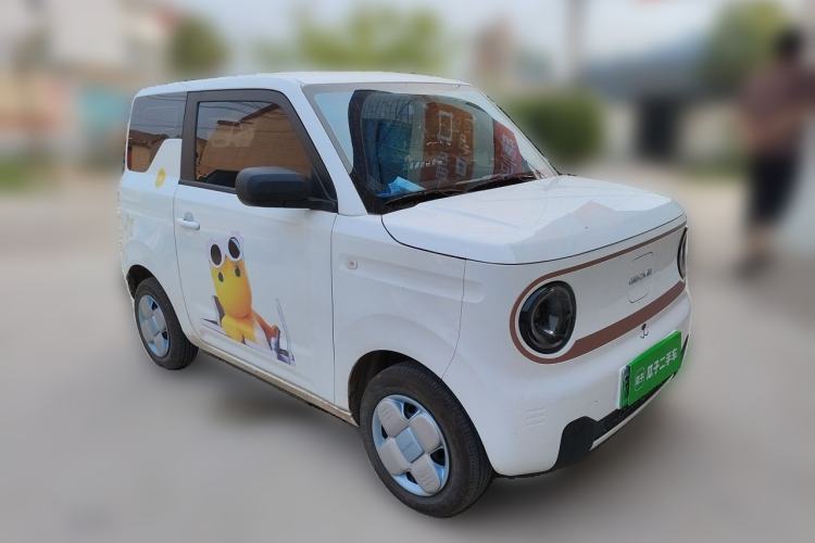 Used Geely Galaxy Panda 2024 Panda Mini 200km Endurance Bear Front Right 45 Deg