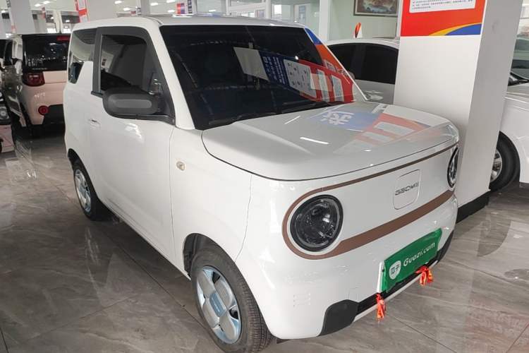 Used Geely Galaxy Panda 2024 Panda Mini 200km Endurance Bear Front Right 45 Deg