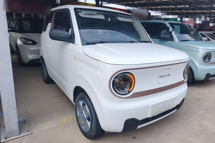 Used Geely Galaxy Panda 2024 Panda Mini 200km Longteng PRO Edition Front Right 45 Deg