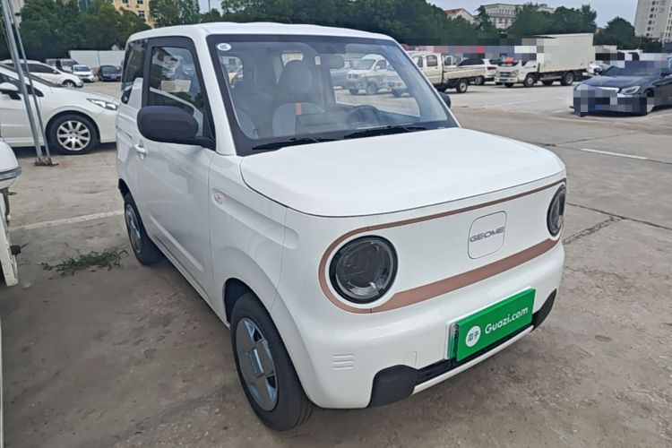 Used Geely Galaxy Panda 2024 Panda Mini 200km Endurance Bear Front Right 45 Deg