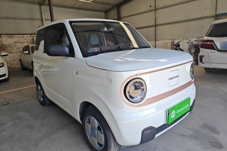 Used Geely Galaxy Panda 2024 Panda Mini 200km Endurance Bear Front Right 45 Deg