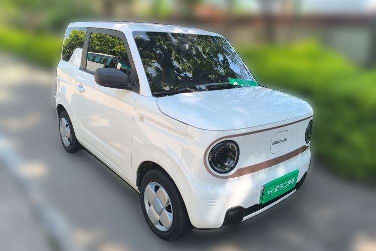 Used Geely Galaxy Panda 2024 Panda Mini 200km Endurance Bear Front Right 45 Deg