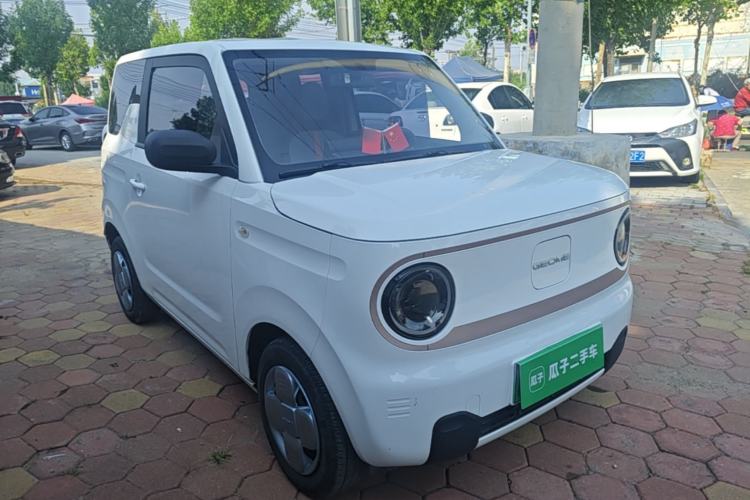 Used Geely Galaxy Panda 2024 Panda Mini 200km Endurance Bear Front Right 45 Deg