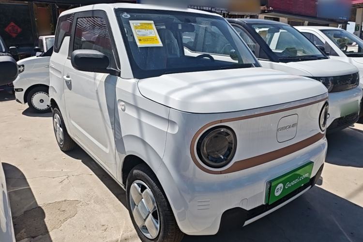 Used Geely Galaxy Panda 2024 Panda Mini 200km Endurance Bear Front Right 45 Deg