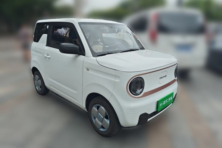 Used Geely Galaxy Panda 2024 Panda Mini 200km Endurance Bear Front Right 45 Deg