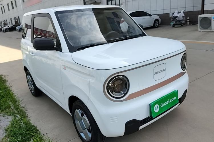 Used Geely Galaxy Panda 2024 Panda Mini 200km Endurance Bear Front Right 45 Deg